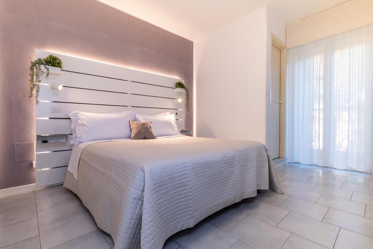 Hotel Alfonsina Ричоне Екстериор снимка