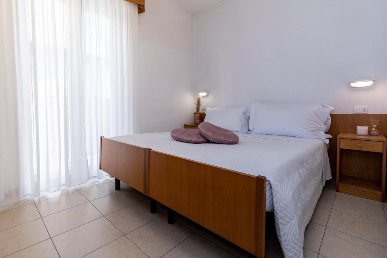 Hotel Alfonsina Ричоне Екстериор снимка